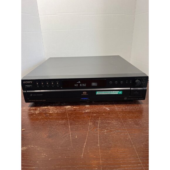 Sony 5-Disc Changer Super Audio CD Player SCD-CE595 Multi Channel Direct Stream - Picture 1 of 6